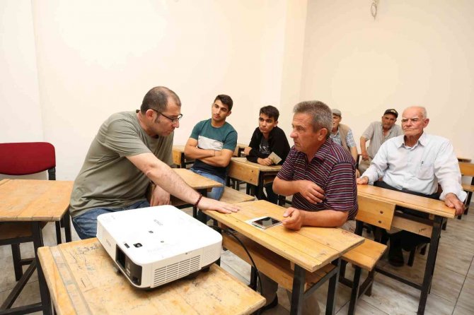 İ̇rfaniyeli Çiftçilere Tarım Eğitimi