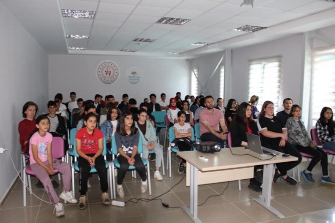 Öğrencilere Oryanting Sporunun Tanıtımı Yapıldı