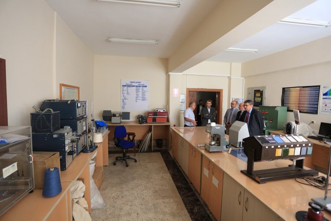 Geleceğin Tekstil Mühendisleri Kariyer Günlerinde Buluştu