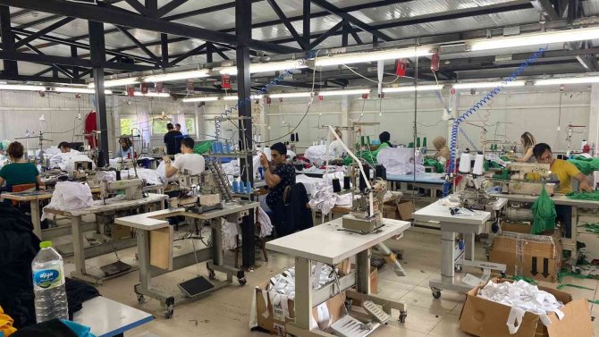 Pandemiye Rağmen Altı Ülkeye Sipariş Yetiştiriyorlar