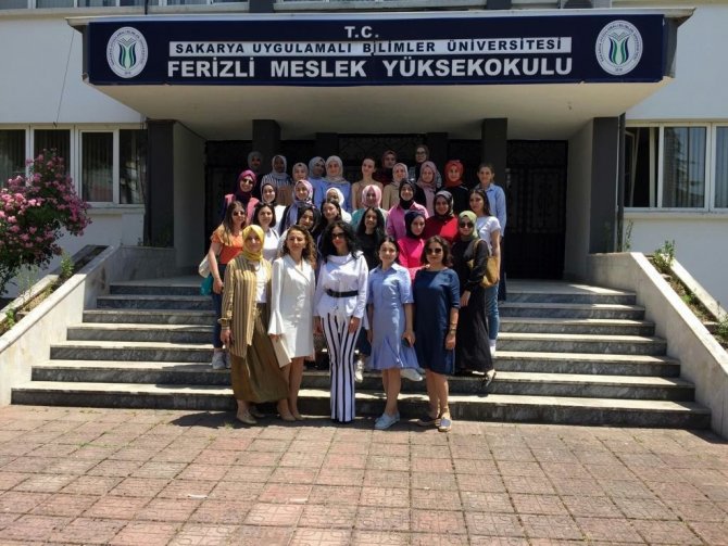 Ferizli Myo’da Öğrenciler Modanın Usta İsmiyle Buluştu