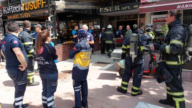 Samsun’da Yangında 4 Kişi Dumandan Etkilendi