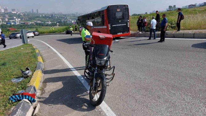 Samsun’da Motosiklet Belediye Otobüsüyle Çarpıştı: 1 Yaralı