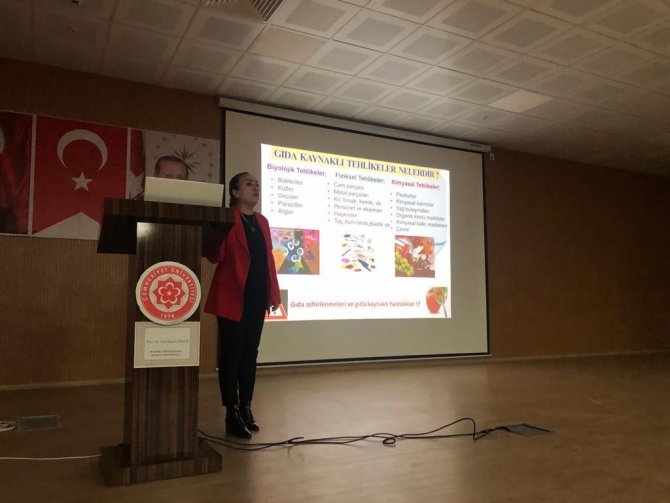 “Gıda Kaynaklı Tehlikelere Dikkat” Konferansı Düzenlendi