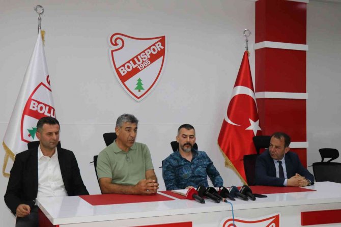 Boluspor’da Sait Karafırtınalar Sözleşme İmzaladı