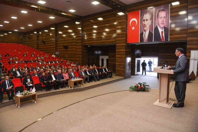 Vali Ozan Balcı Mahalle Muhtarlarıyla Buluştu