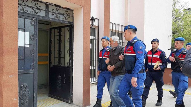 Katil Zanlısı Komşunun Yargılanmasına Devam Edildi