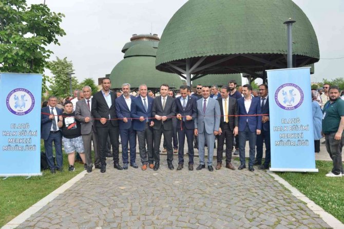 Elazığ’da ‘Hayat Boyu Öğrenme Şenliği’ Düzenlendi