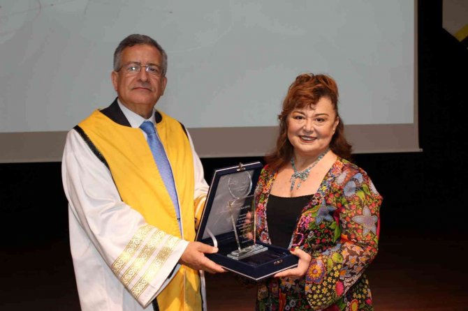 Çankaya Üniversitesinin 25 Yıllık Hikayesi, “25. Yıl Çeyrek Asır Belgeseli” İle Anlatıldı