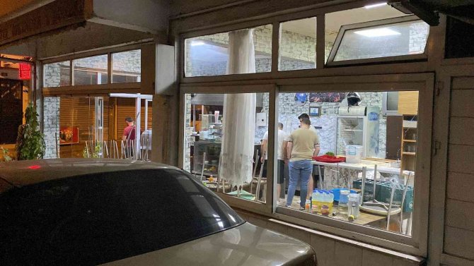 Ataşehir’de Lokanta Sahibiyle Tartışan Müşterinin Yakınları Kurşun Yağdırdı