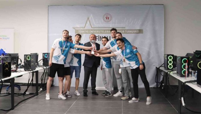 Baün E-spor Takımı Türkiye Şampiyonu