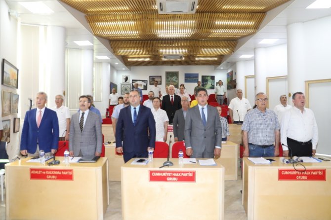 Burhaniye’de Yol Yapımı İçin Firma Bulunamıyor