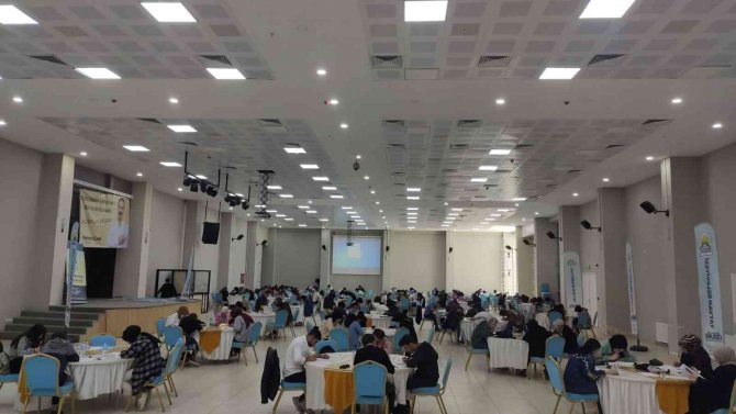 Tatvan Belediyesinden Öğrencilere Ücretsiz Deneme Sınavı Desteği