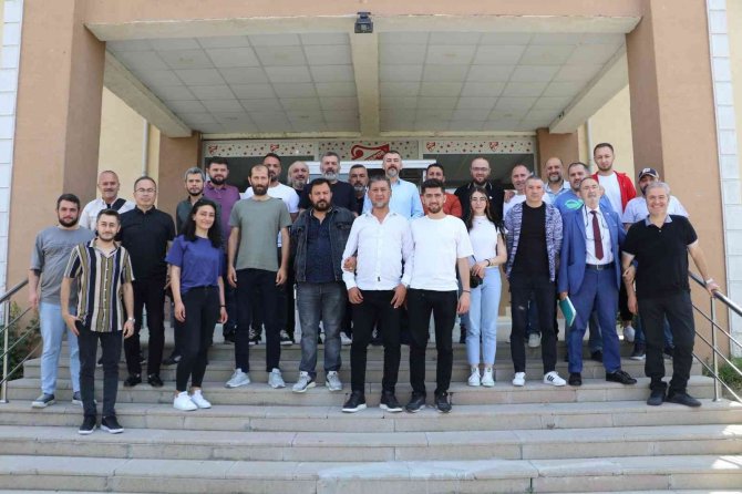 Boluspor Başkan Yardımcısı Kamuran Avcı: "Biz Bu Yükün Altından Kalkarız"