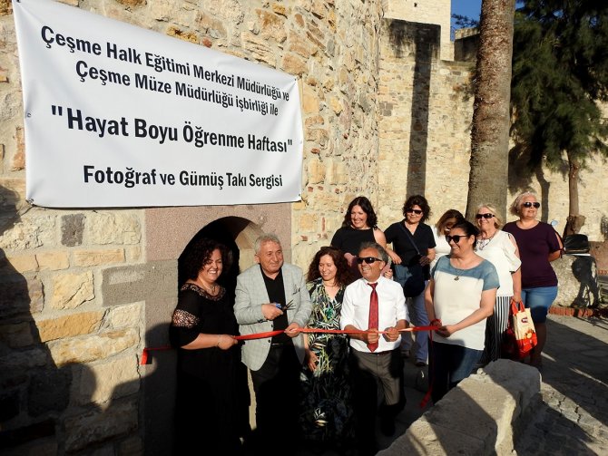 "Hayat Boyu Öğrenme Haftası" Etkinlikleri Çeşme’de Sergi Açılışları İle Başladı