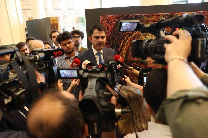 Bakan Kurum, Millet Kütüphanesi’ndeki Sıfır Noktası Sergisi’nin Açılışını Yaptı