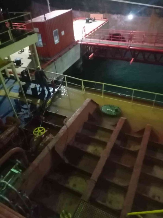 Marmara Denizi’ne Asit Tahliye Eden Tankere 19 Milyon Lira Ceza