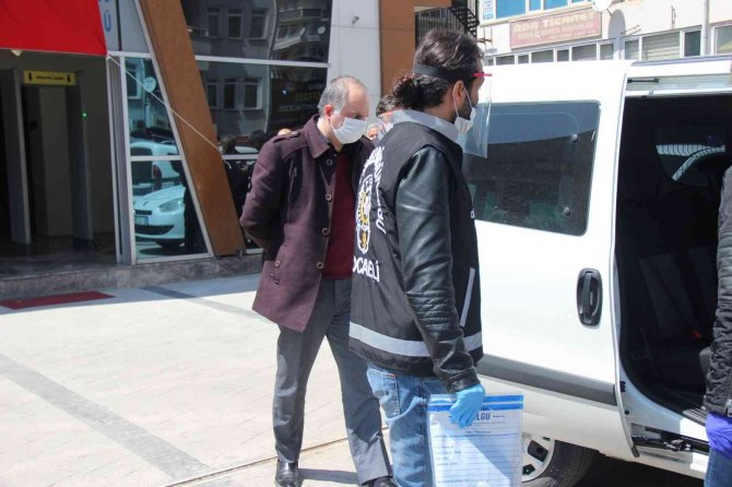 Ağabeylerini Öldürdükleri Gerekçesiyle Yargılanan Kardeşler Yeniden Hakim Karşısında