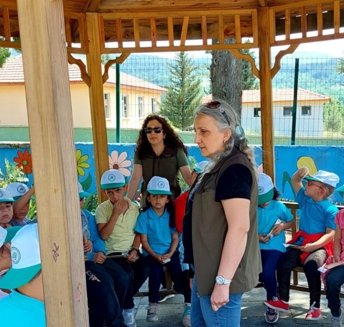 "Çocuklar Öğrenirse Dünya Öğrenir" Etkinliği