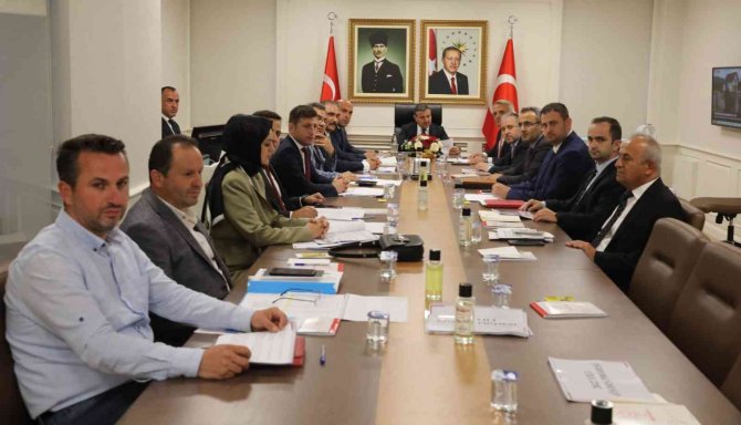 Köylere Yapılacak Çalışmalar Görüşüldü