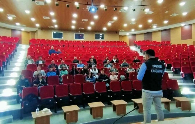 Narkotik Suçlarla Mücadele Ekiplerinden 409 Katılımcıya Eğitim