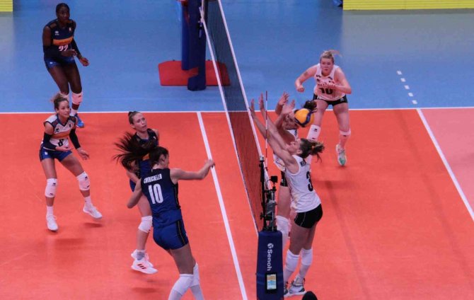 Fıvb Milletler Ligi: Belçika: 1 - İ̇talya: 3