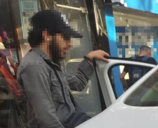 Azerbaycanlı Turist İki Günlüğüne Kiraladığı Araçla Ortadan Kayboldu