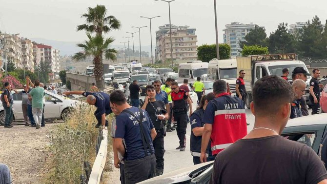 İ̇ntihar Girişimini İzlerken 5 Araç Kaza Yaptı: 5 Yaralı