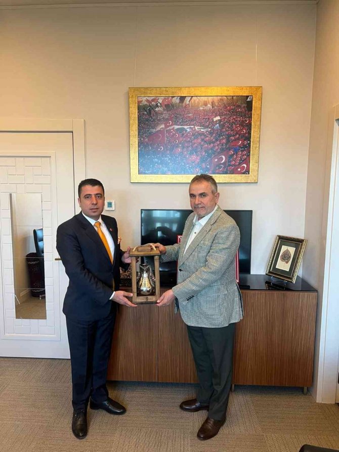 Ekremoğlu, Cumhurbaşkanı Başdanışmanı Ahmet Minder İle Görüştü