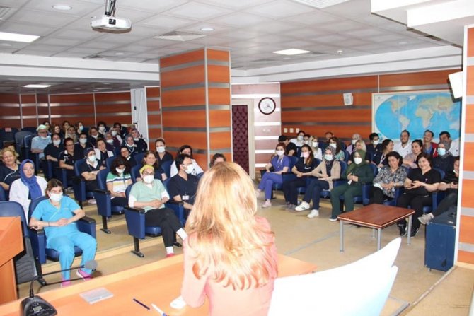 Kütahya Evliya Çelebi Hastanesi’nin Kalite Standartları Değerlendirme Başarısı