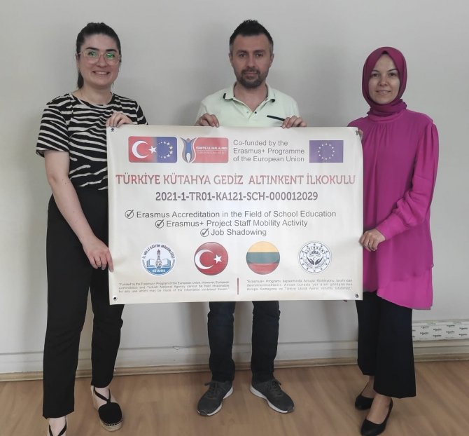 Gediz Altınkent İ̇lokulu Öğretmenleri Litvanya’ya Gitti