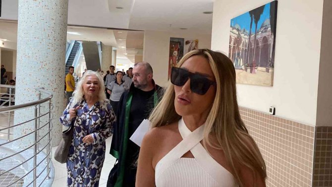 Lerzan Mutlu, Seren Serengil Ve Annesine Hakaretten Hakim Karşısına Çıktı