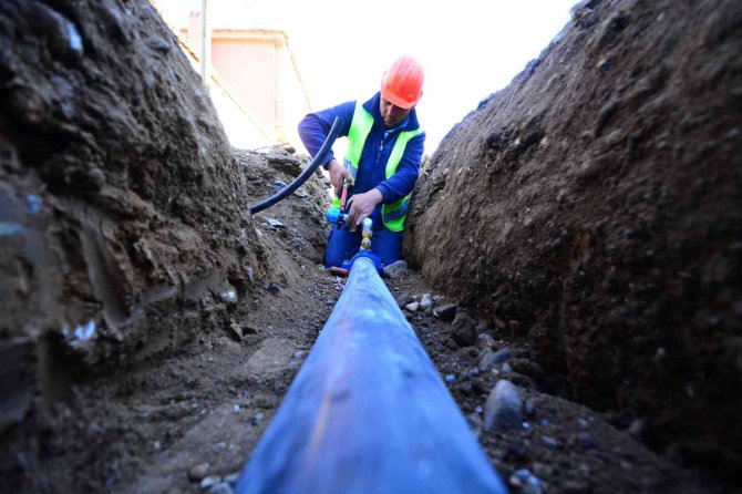 Taşhan Sitesi Esnafı Suya Kavuşuyor