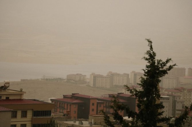 Kahramanmaraş’ta Toz Bulutları Etkili Oluyor