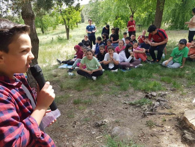 ‘Çevreme Duyarlıyım, Değerlerime Sahip Çıkıyorum’ Projesi İle Öğrenciler Doğayı Temizledi.