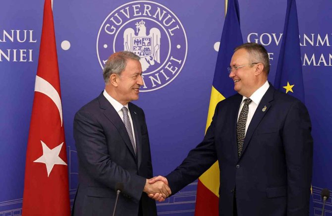 Bakan Akar, Romanya Başbakanı Ciuca İle Görüştü