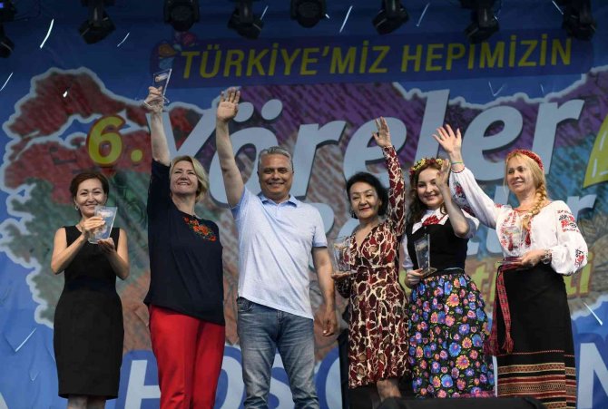 Muratpaşa’da Dayanışmanın Ve Birliğin Festivali
