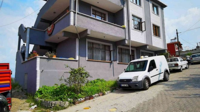 Oğluna Kızıp Eşini Ve Gelinini Silahla Yaralayan Şahsa 10 Yıl Hapis