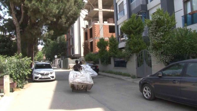Pendik’te Eski Kız Arkadaşını Silahla Vuran Emekli Polis Evinde İntihar Etti