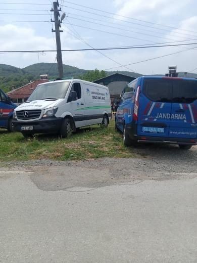 Sakarya’da Acı Olay: Oğlunu Yaralayan Anne Tüfekle İntihar Etti