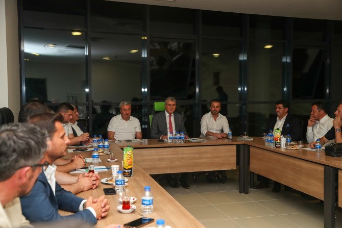 Başkan Yüce, Sakaryaspor Yönetimi İle Buluştu