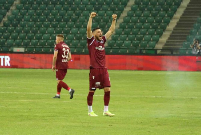 İ̇stanbulspor, 17 Yıl Sonra Spor Toto Süper Lig’de