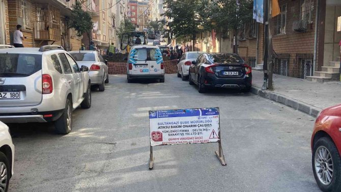 Sultangazi’de İ̇ski̇’nin Çalışma Yaptığı Esnada Doğalgaz Borusu Patladı