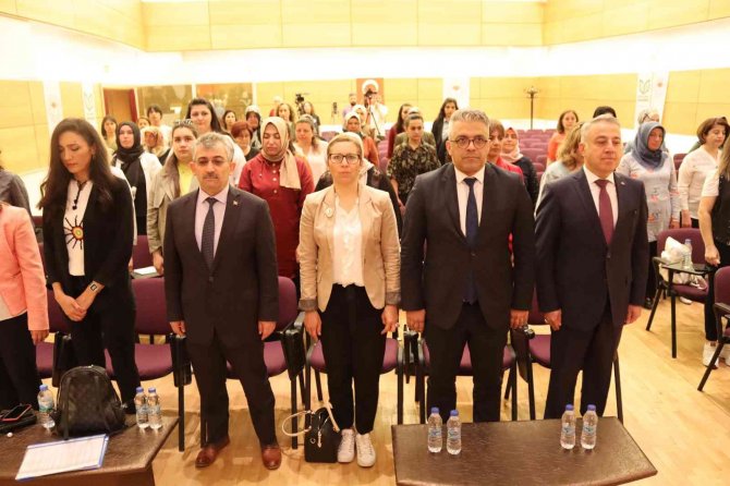 Kadın Çiftçiler Eğitimlerle Güçleniyor