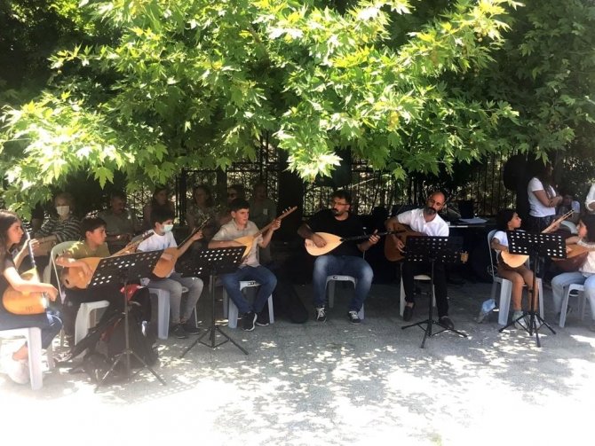 Tunceli’de Halk Eğitim Merkezi Sergisi Açıldı