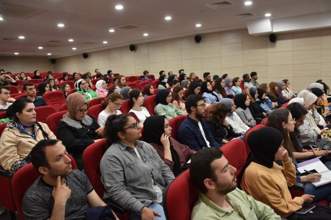 ‘Türkoloji’nin Babası Kaşgarlı Mahmut’