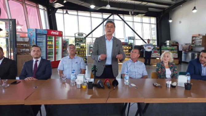 Kentin Ekonomisinin Kalkınması İçin 11 Siyasi Parti Aynı Masada Buluştu