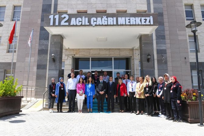 Vali Dr. Ozan Balcı Telsizle Sağlık Çalışanlarına Seslendi