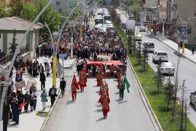 Ağrı’da Hayat Boyu Öğrenme Şenliği Düzenlendi