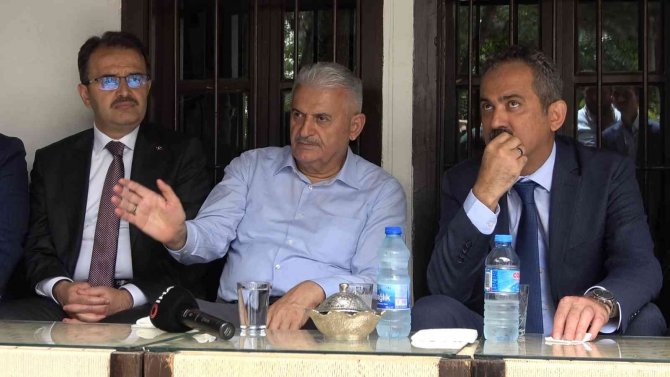 Binali Yıldırım’dan ’Sınır Ötesi Operasyonu’ Açıklaması: "Teröristleri Yok Etmek Asli Görevimizdir"